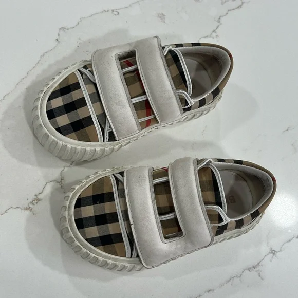 Burberry Toddler Stylish Plaid Velcro Sneakers - Picture 3 of 11